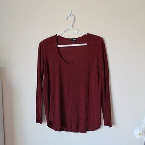 Aritzia Wilfred Free Small Red Long Sleeved T-Shirt